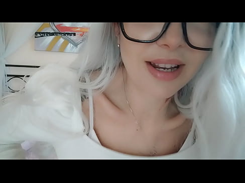 ❤️ 继子,不要羞愧!勃起是正常的。后妈学会控制自己 Porno ❌️